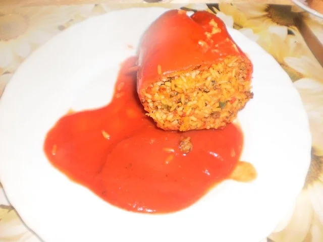 Gefüllte Paprikaschote mit Tomatenreis und Hack - Rezept - Bild Nr. 16