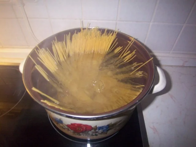 Rezept: King Prawns Provencal in Weißwein-Sahne-Sauce Bild Nr. 3 King Prawns Provencal in Weißwein-Sahne-Sauce - Rezept - Bild Nr. 3