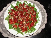 Rezept: Salate: Raukesalat mit marinierten Erdbeeren Salate: Raukesalat mit marinierten Erdbeeren - Rezept
