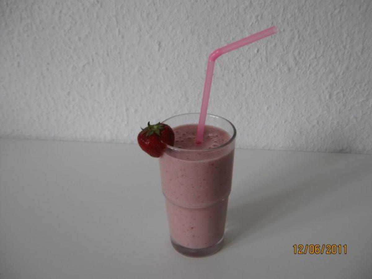 Erdbeer - Energie - Shake - Rezept mit Bild - kochbar.de