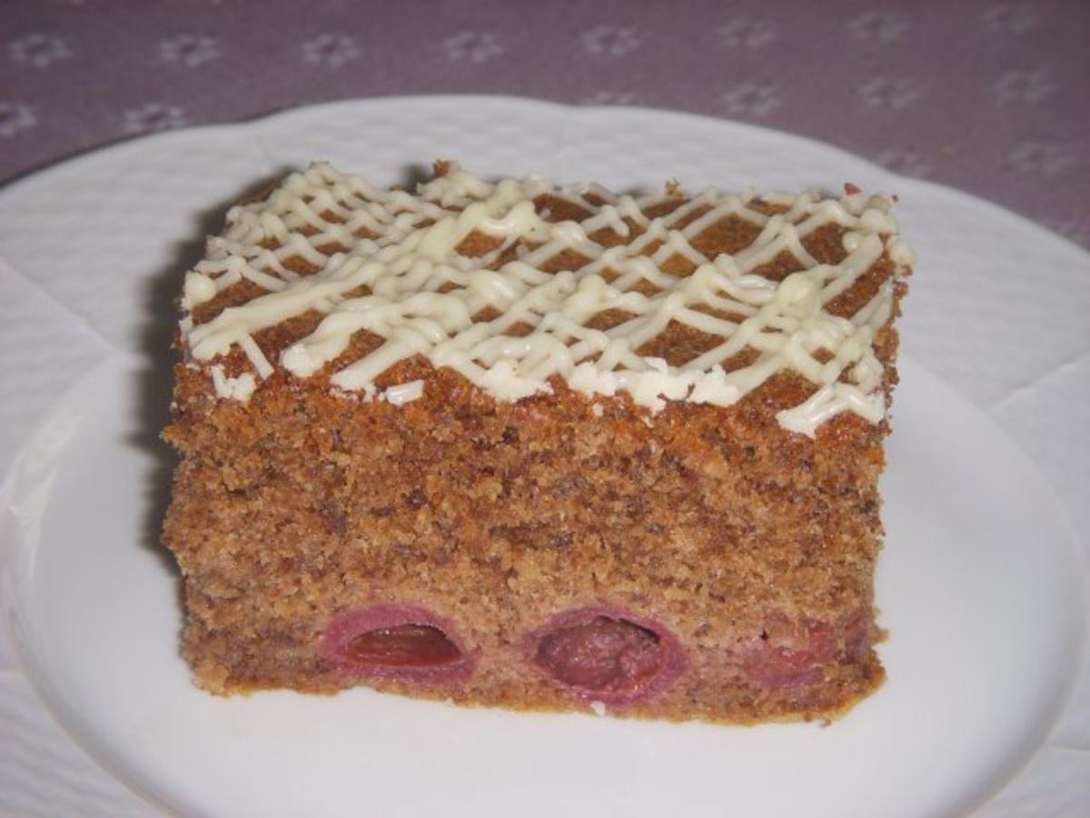 KIRSCHKUCHEN MIT SCHOKOLADE UND NÜSSEN - Rezept - kochbar.de