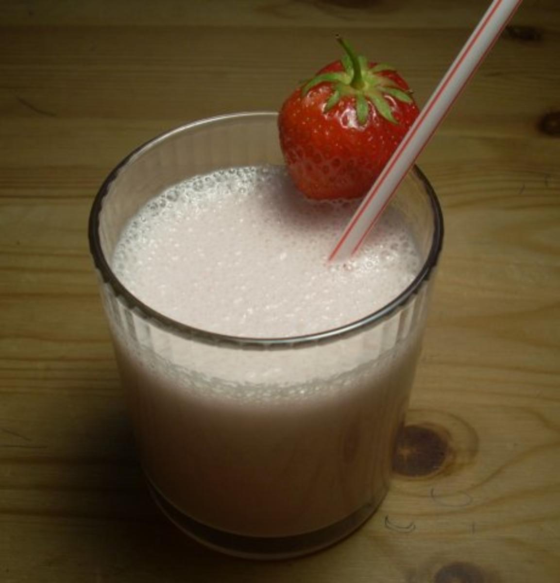 Erdbeer-Banane Milchshake - Rezept