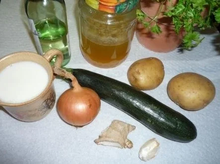 Leichte Zuccinisuppe, leichte Zucchinisuppe - Rezept - Bild Nr. 2