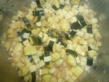 Leichte Zuccinisuppe, leichte Zucchinisuppe - Rezept - Bild Nr. 6