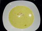 Suppe: Grüner Spargelschaum mit Trüffelbutter - Rezept