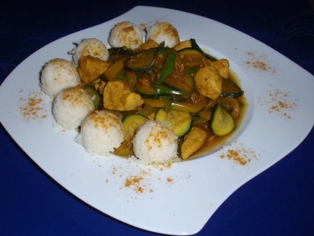 Rezept: Hähnchen-Gemüse-Pfanne mit Basmatireis Bild Nr. 12 Hähnchen-Gemüse-Pfanne mit Basmatireis - Rezept - Bild Nr. 12