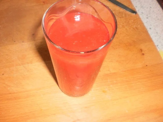 Zabaione mit Johanissbeerensoße und Mandel-Crunch - Rezept - Bild Nr. 5