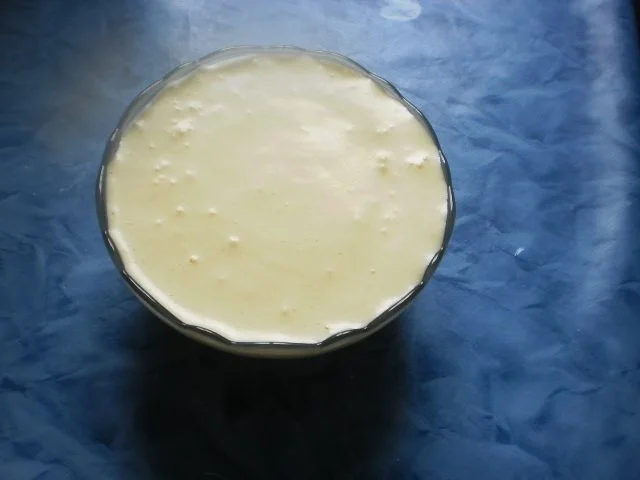 Zabaione mit Johanissbeerensoße und Mandel-Crunch - Rezept - Bild Nr. 9