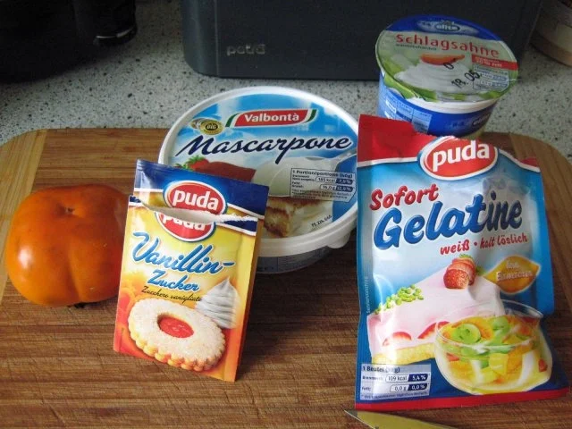 Mascarponecreme mit Sharon, gestürzt auf Beerenspiegel - Rezept - Bild Nr. 2