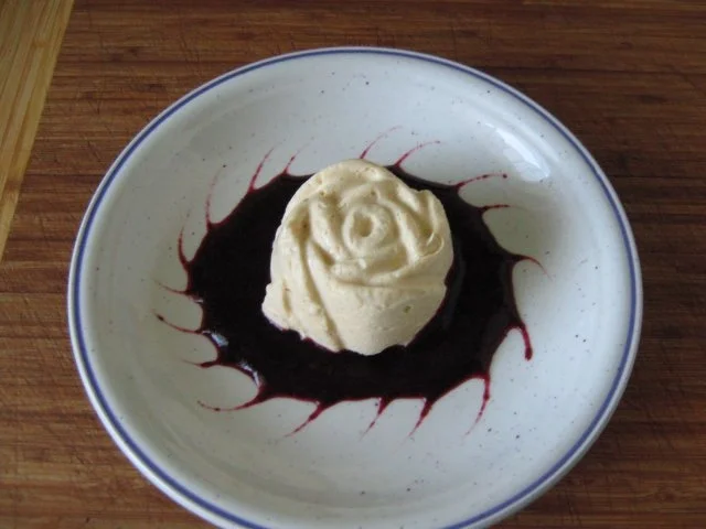 Mascarponecreme mit Sharon, gestürzt auf Beerenspiegel - Rezept - Bild Nr. 7