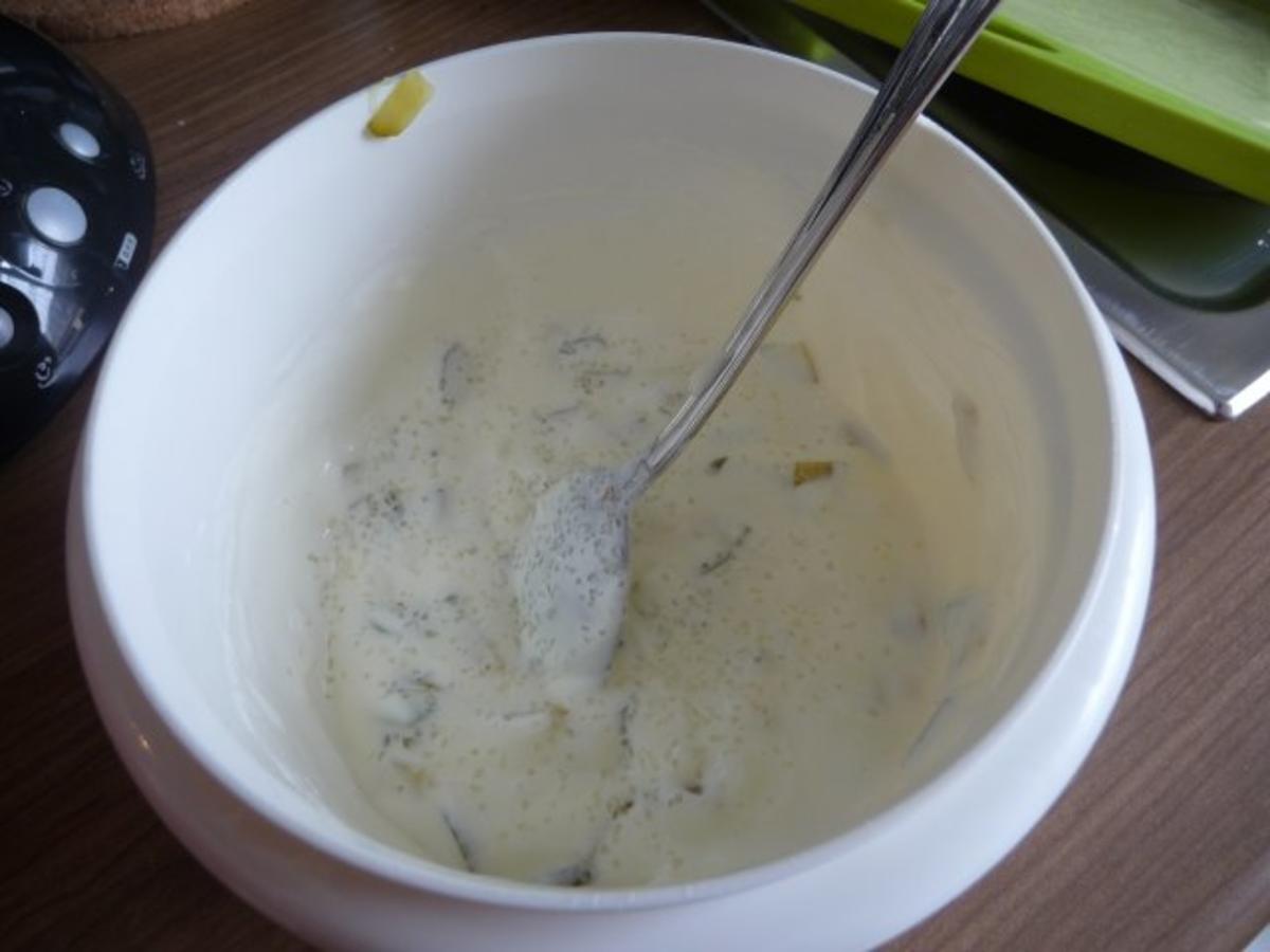 Bilder für Soßen und Dip´s : Tzaziki mit Gewürzgurken - Rezept