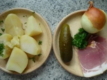 Rezept: Bratkartoffeln aus gekochten Restkartoffeln Bild Nr. 2 Bratkartoffeln aus gekochten Restkartoffeln - Rezept - Bild Nr. 2