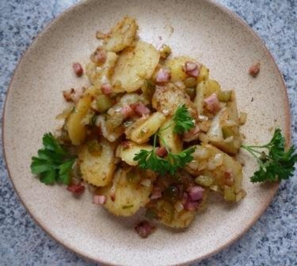 Bratkartoffeln aus gekochten Restkartoffeln - Rezept