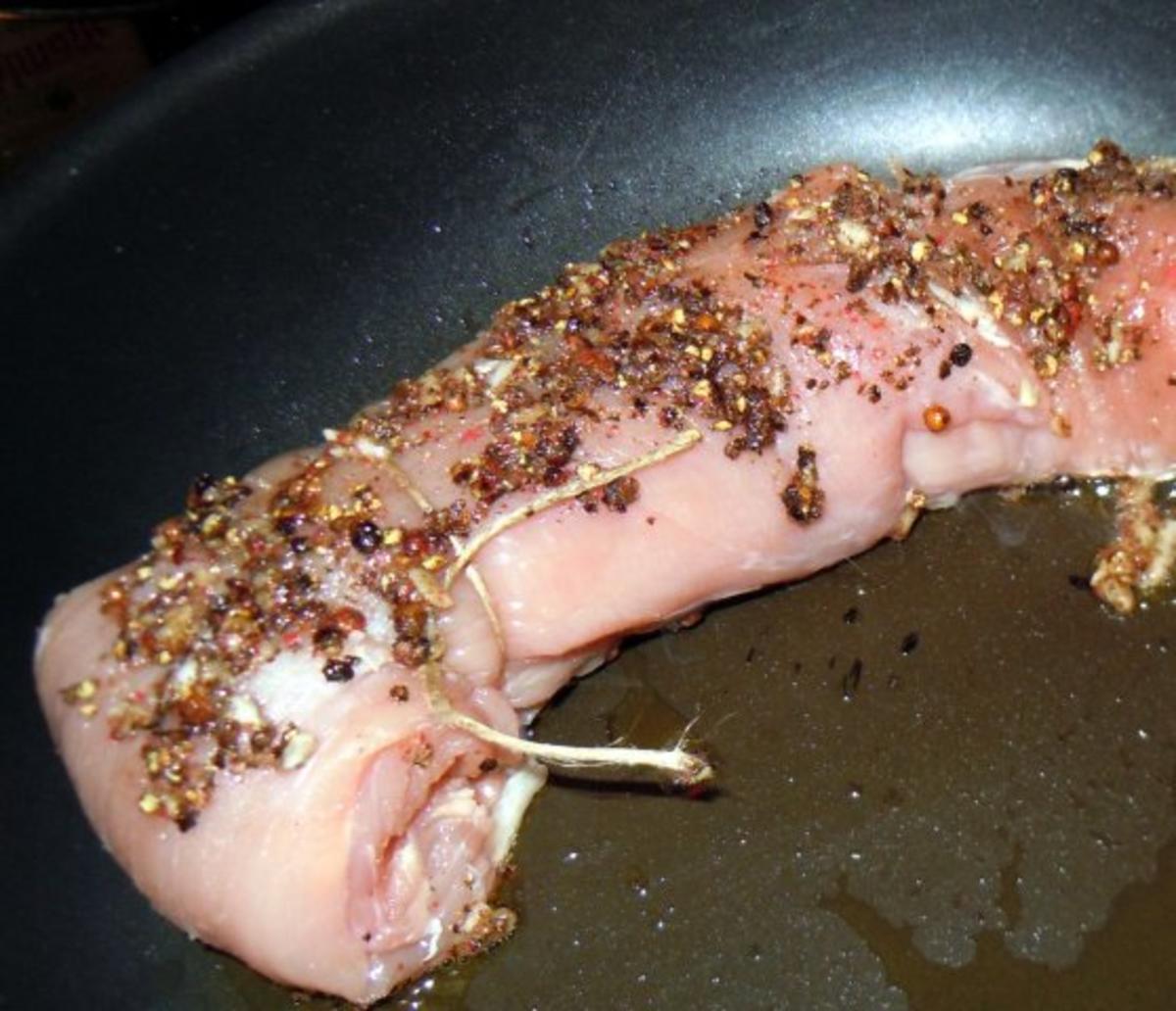 Niedrig gegartes Schweinefilet mit Aprikosensauce und Rösti - Rezept - Bild Nr. 4