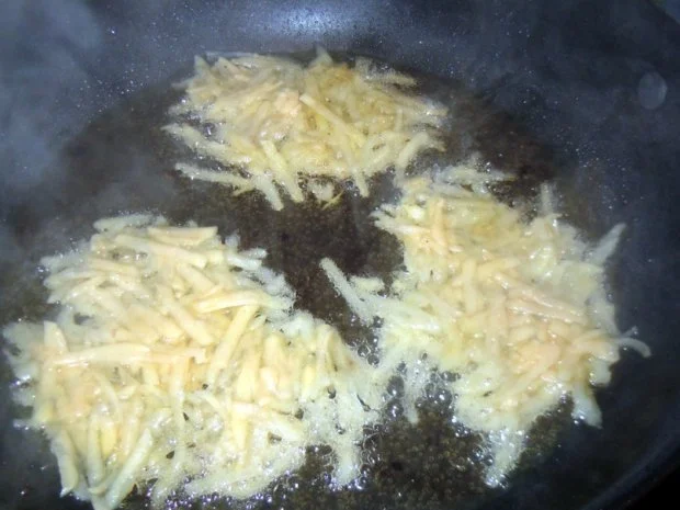 Niedrig gegartes Schweinefilet mit Aprikosensauce und Rösti - Rezept - Bild Nr. 9