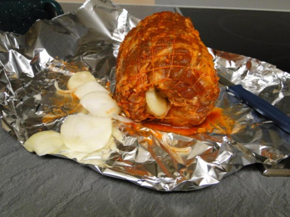 Rollbraten gefüllt mit Zwiebeln und Knoblauch bei NT - einfach - 119 ...