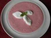 Kalte Erdbeersuppe ... - Rezept