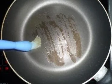 Rezept: Eierkuchen ohne Milch Bild Nr. 4 Eierkuchen ohne Milch - Rezept - Bild Nr. 4