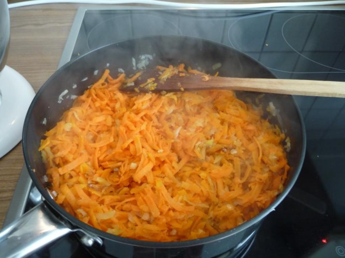 Suppen & Eintöpfe : Geraspelter Kartoffel - Möhreneintopf - Rezept - Bild Nr. 6
