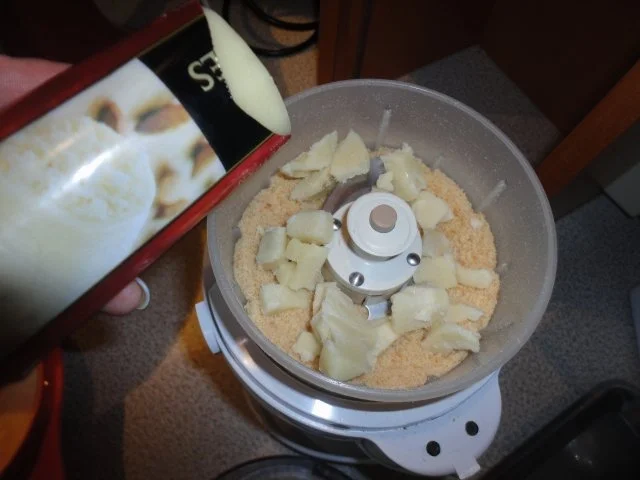 Zwetschgen / Pflaumen Kuchen mit Marzipan Brösel - Rezept - Bild Nr. 6