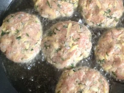 Kartoffel - Hack - Bratlinge mit Tahina - Rezept - Bild Nr. 6