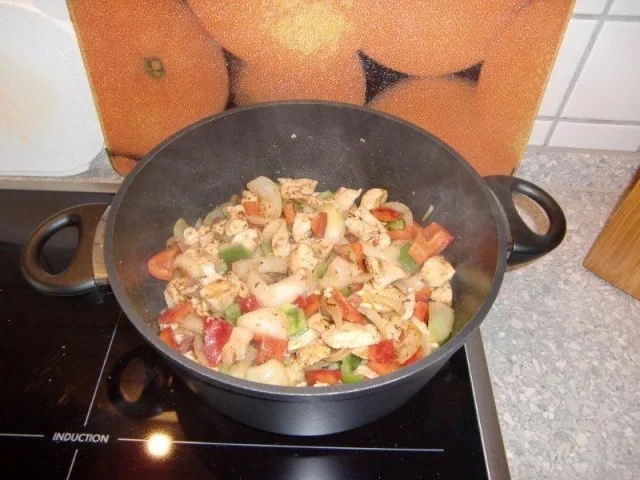 Rezept: Scharfe Reispfanne Bild Nr. 3 Scharfe Reispfanne - Rezept - Bild Nr. 3