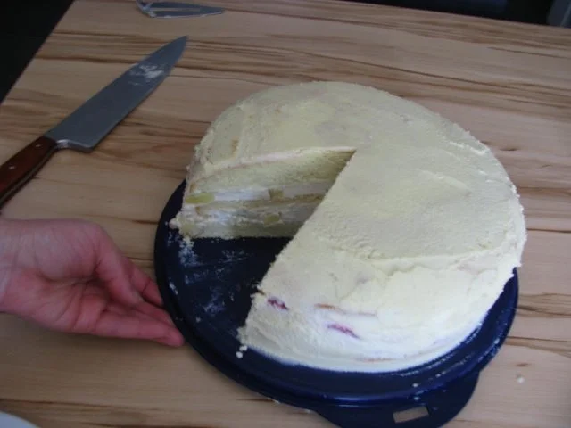 Rezept: Familientorte mit Biskiutboden Bild Nr. 2 Familientorte mit Biskiutboden - Rezept - Bild Nr. 2