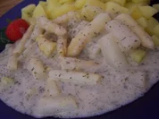Parmesan-Kräuter-Sahne-Sauce - Rezept