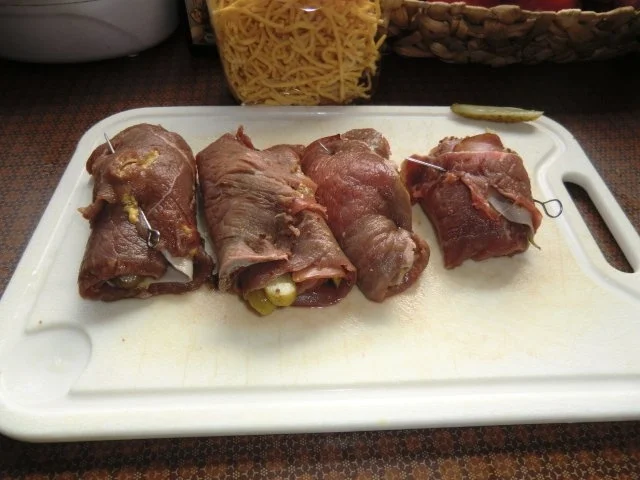 Rinderrouladen mit Pfifferlingsößchen und Spätzle - Rezept - Bild Nr. 3