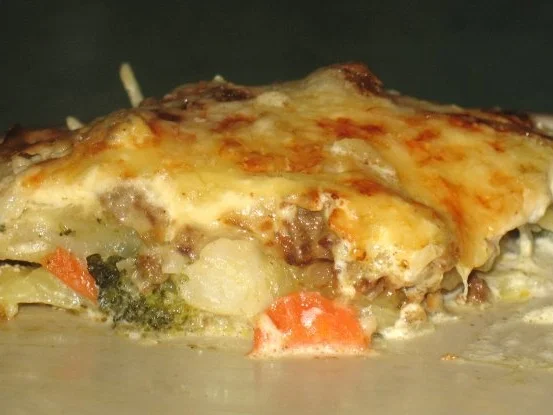 Gratin - Kartoffel-Gemüse-Hack-Gratin - Rezept