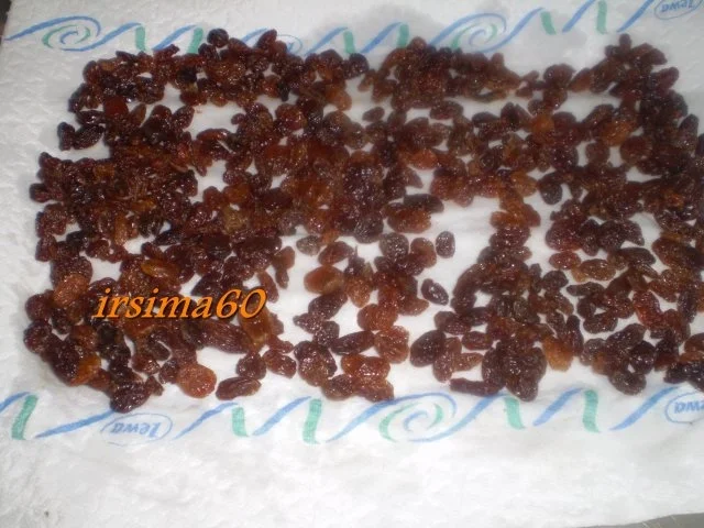 Rezept: Rosinenkuchen mit Quark Bild Nr. 3 Rosinenkuchen mit Quark - Rezept - Bild Nr. 3