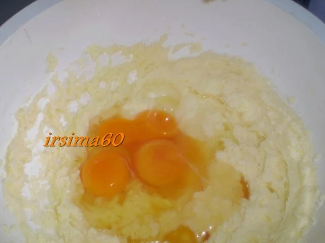 Rezept: Rosinenkuchen mit Quark Bild Nr. 7 Rosinenkuchen mit Quark - Rezept - Bild Nr. 7