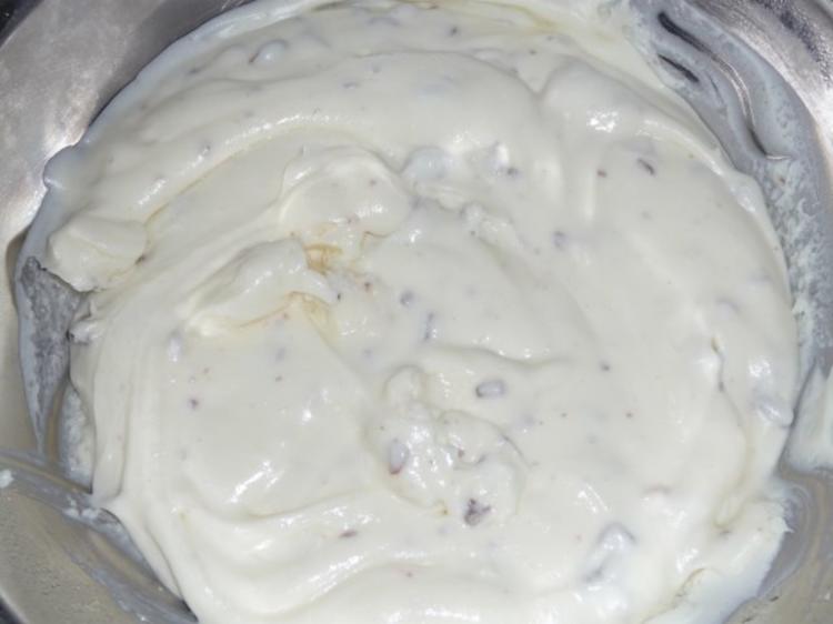 Joghurt / Stracciatella - Eis - Rezept mit Bild - kochbar.de