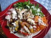 Feldsalat mit gebratenen Paprikastreifen - Rezept