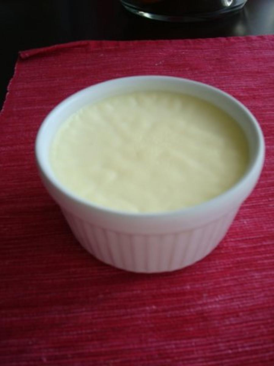 Rosmarin-Lavendel Pannacotta mit Himbeer-Zitronenthymiansalat - Rezept - Bild Nr. 3