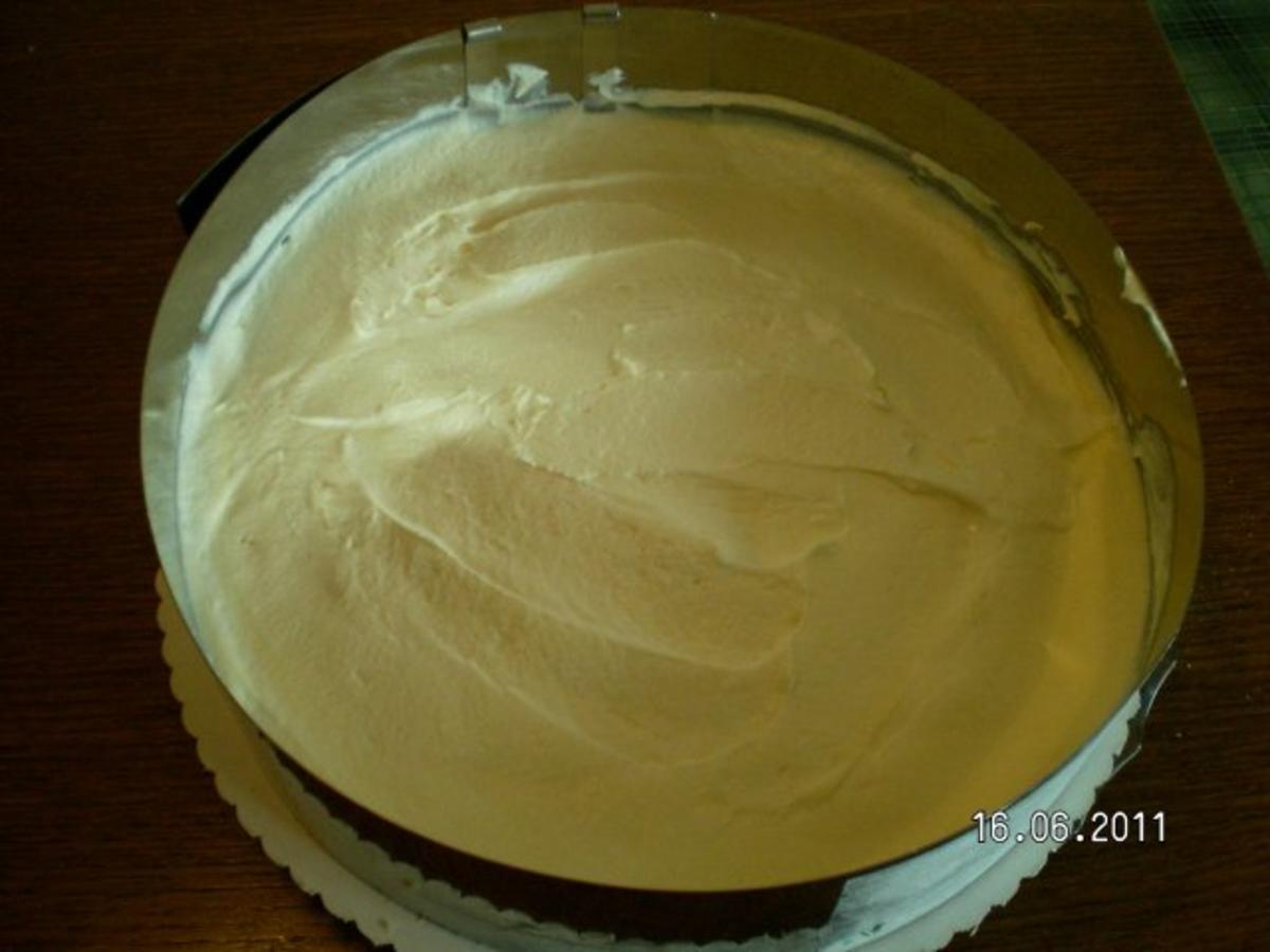 Erdbeerkuchen mit Vanillepudding-Sahnefüllung - Rezept - kochbar.de