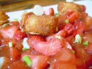 Fruchtig-scharfer Salat mit Ziegenkäse - Rezept