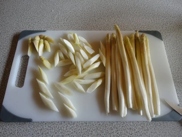 Rezept: Spargel Tagliatelle in Safran Sahne Sauce Bild Nr. 2 Spargel Tagliatelle in Safran Sahne Sauce - Rezept - Bild Nr. 2