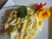 Rezept: Spargel Tagliatelle in Safran Sahne Sauce Spargel Tagliatelle in Safran Sahne Sauce - Rezept