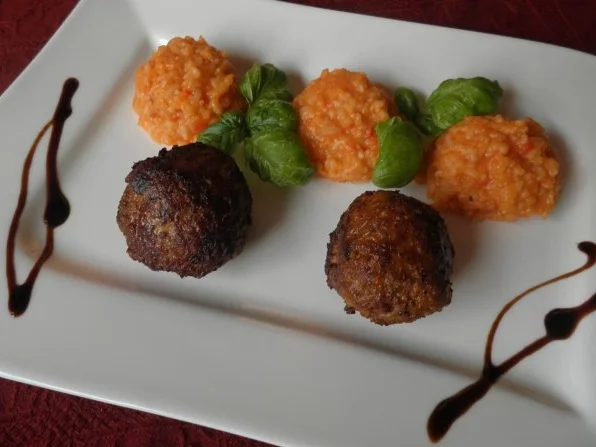 Rezept: Bifteki Bild Nr. 2 Bifteki - Rezept - Bild Nr. 2