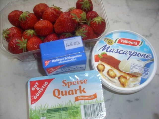 Mascarpone-Quark mit Erdbeersoße - Rezept - Bild Nr. 2
