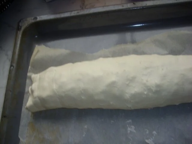 Sommerfrucht-Strudel auf Schokosoße - Rezept - Bild Nr. 3