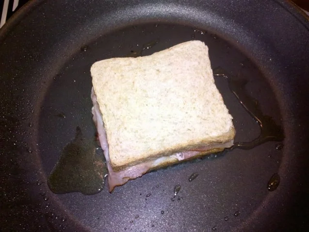 Rezept: Abendbrot: Croque Monsieur mal anders! Bild Nr. 4 Abendbrot: Croque Monsieur mal anders! - Rezept - Bild Nr. 4