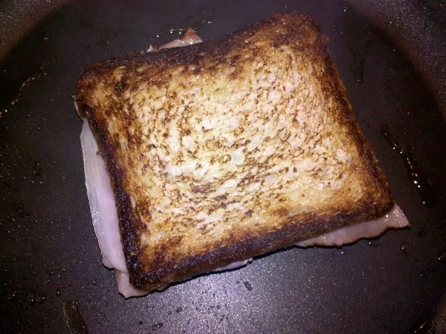 Rezept: Abendbrot: Croque Monsieur mal anders! Bild Nr. 5 Abendbrot: Croque Monsieur mal anders! - Rezept - Bild Nr. 5