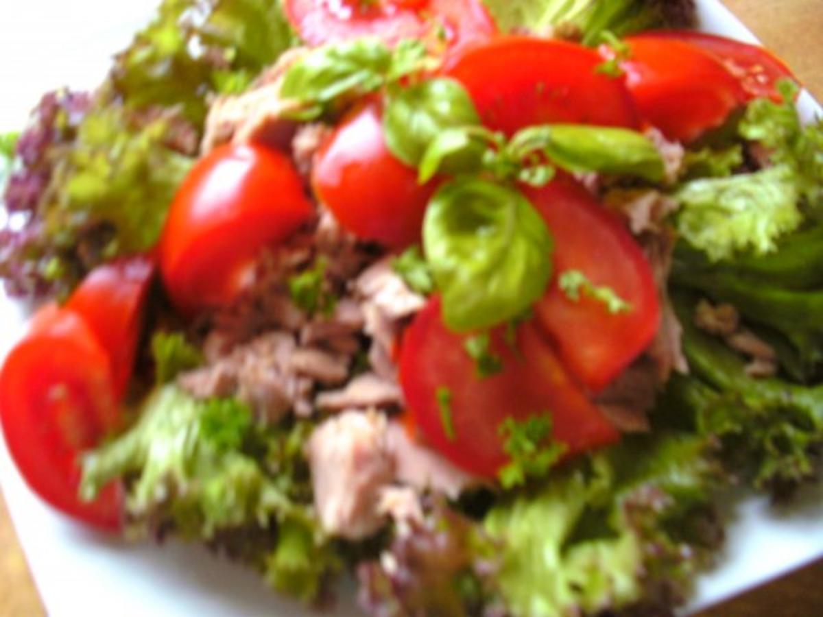 Salat-Teller mit Tunfisch - Rezept