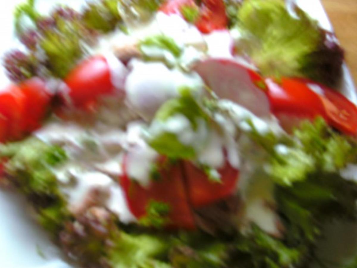Salat-Teller mit Tunfisch - Rezept - Bild Nr. 4