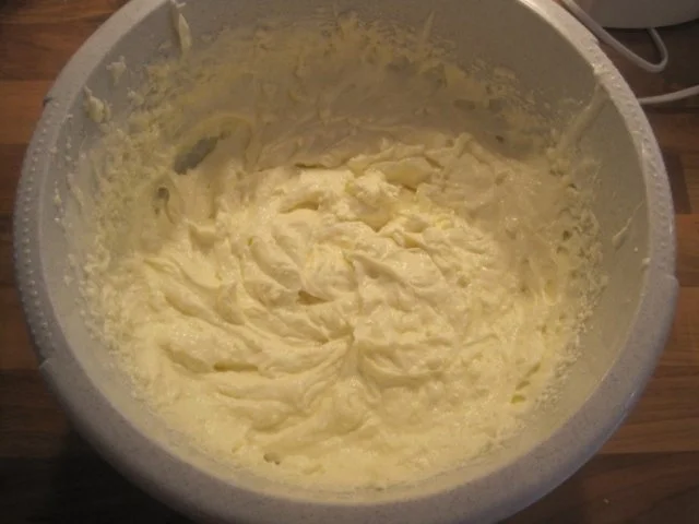 Rezept: Hallo-Wach-Torte nach Latte-Macchiato-Art Bild Nr. 12 Hallo-Wach-Torte nach Latte-Macchiato-Art - Rezept - Bild Nr. 12