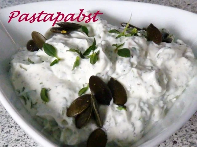 Rezept: Kürbiskern-Kräuterquark Bild Nr. 2 Kürbiskern-Kräuterquark - Rezept - Bild Nr. 2