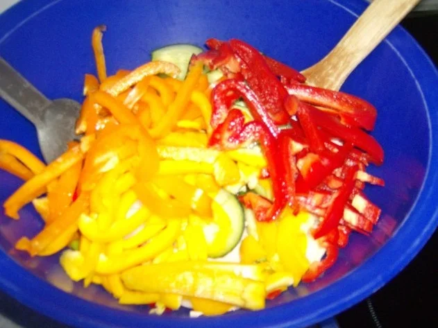 Rezept: Wurstsalat kunterbunt Bild Nr. 6 Wurstsalat kunterbunt - Rezept - Bild Nr. 6