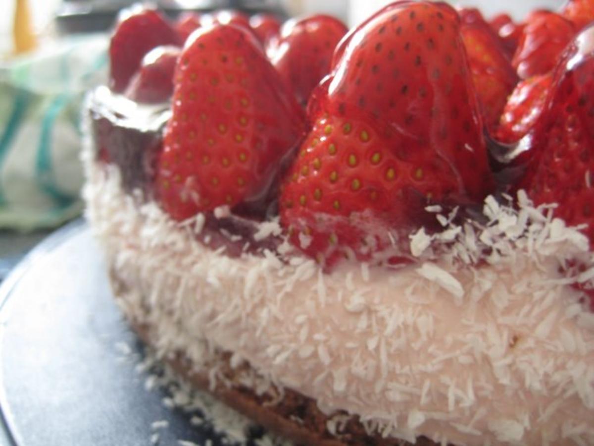 Sommerliche Erdbeertorte - Rezept